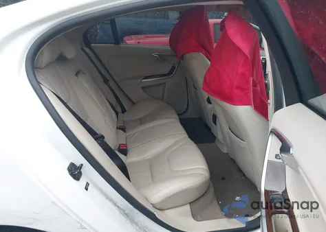 2012 Volvo S60 T6 z USA, uszkodzony, nr VIN YV1902FH3C2036624